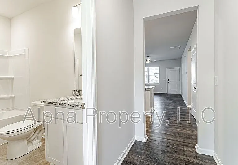 371 Highline Trl — Photo 6