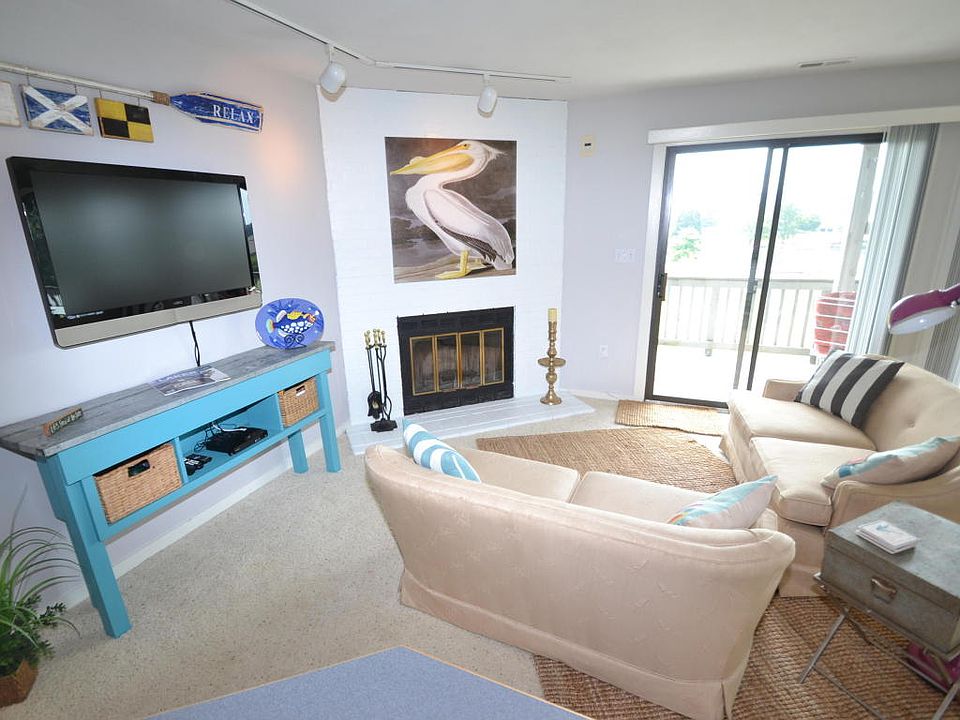 1st image of 130 Sailors Cove Dr Unit 1305