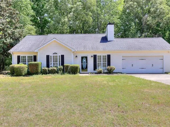 1022 Carriage Way, Loganville, GA 30052