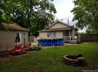 240 W Fortune St, Virden, IL