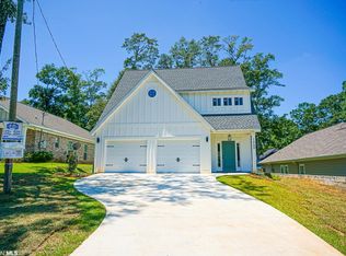 1068 Pinemont Dr, Mobile, AL 36609