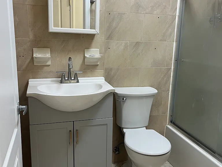 2746 Creston Ave #2 — Photo 7