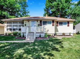 180 Stuewe Rd, Getzville, NY 14068