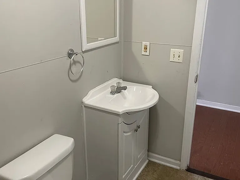 400 Spring St #402 — Photo 5