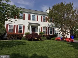 9706 Hickory Spring Ln, Gaithersburg, MD 20882