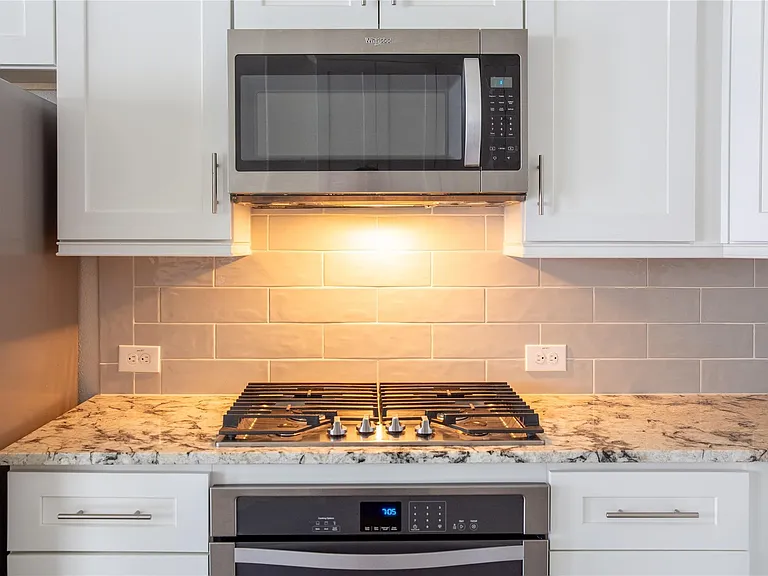 3073 Galveston St — Photo 9