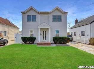10 Skidmore Pl, Valley Stream, NY 11581