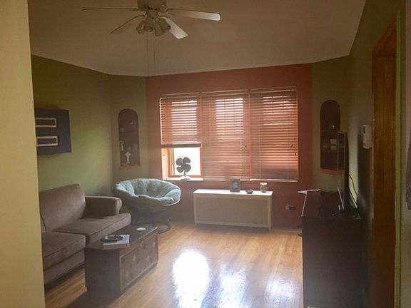 2nd image of 10949 S Longwood Dr APT 3