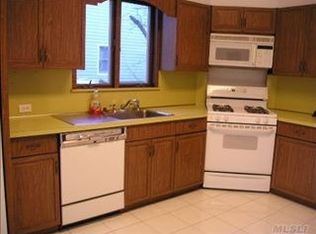 76 Hendrickson Ave, Merrick, NY 11566