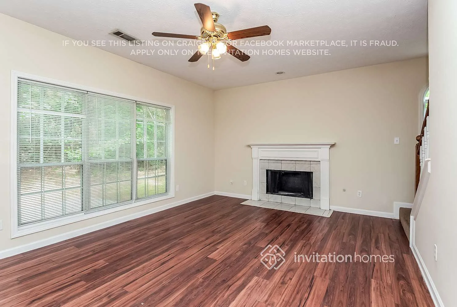 6810 Waters Edge Dr Stone Mountain, GA 30087 — Photo 2