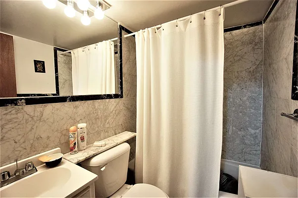 Rented by Compass | media 24