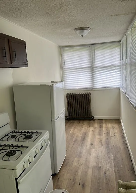 49 South 19th Street — Photo 3