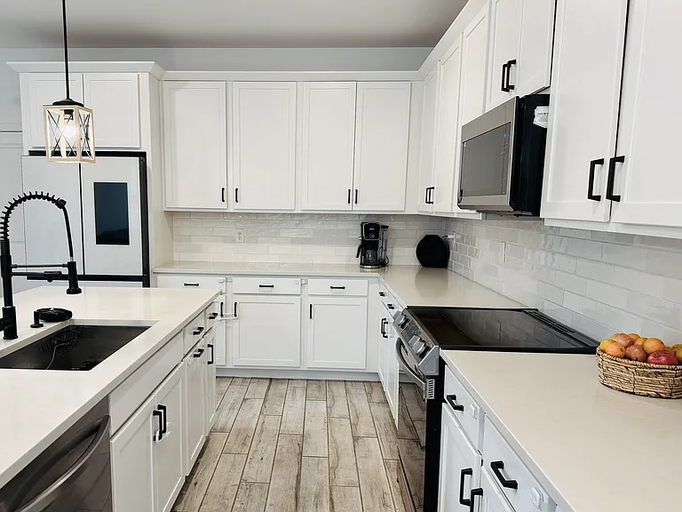 5002 W Cheryl Dr — Photo 15
