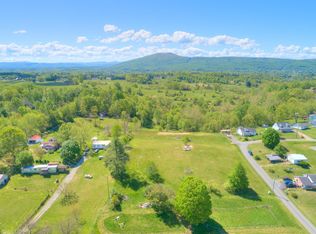 Eugene St, Pulaski, VA 24301