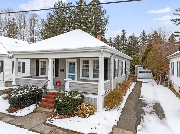 1023 Kenmore St, New Bedford, MA 02745