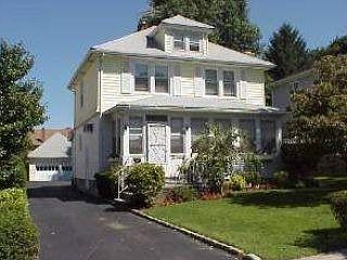 1st image of 13 Rose Ave