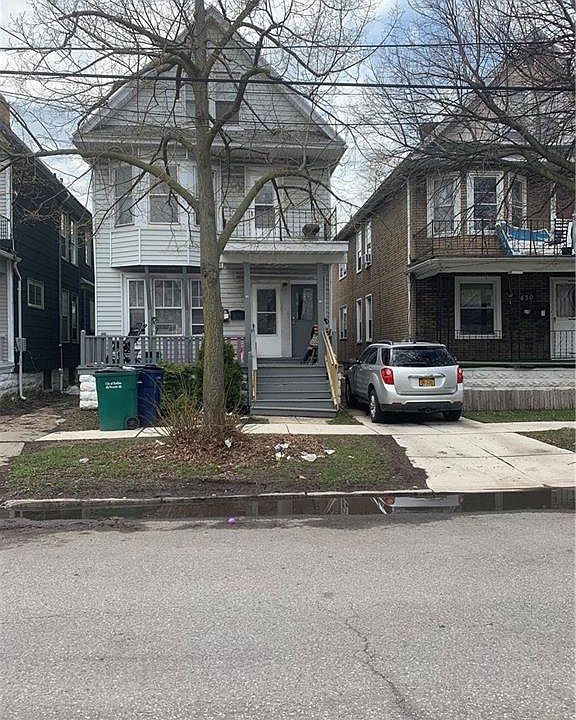 2nd image of 428 Dearborn St