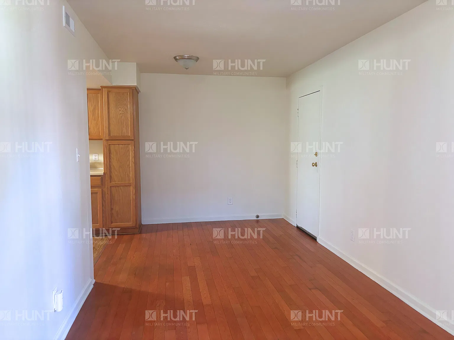 4 bed, 2.5 bath, 1612 sqft, $1,700 — Photo 3