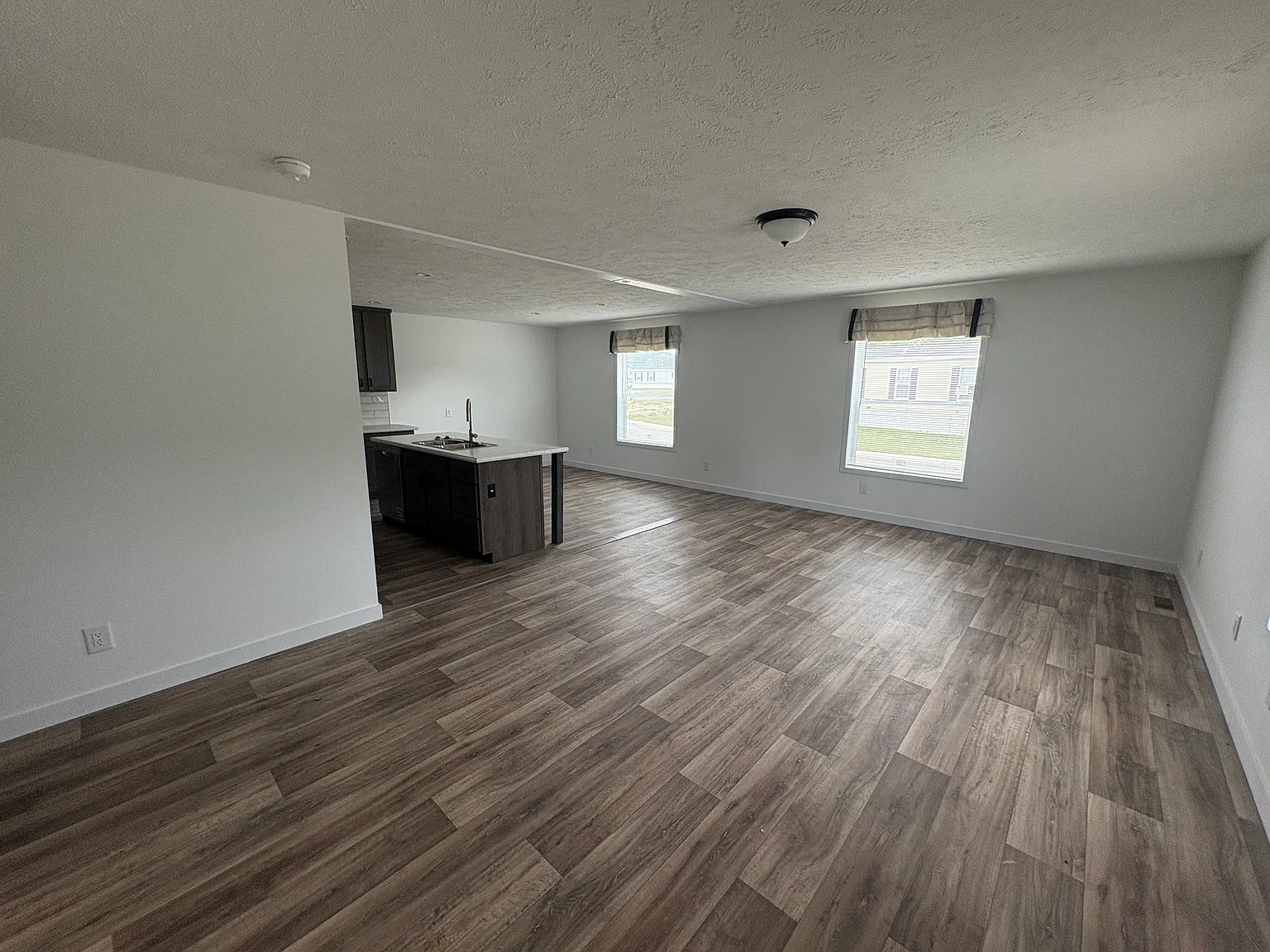 3 bed, 1296 sqft, $1,475 — Photo 3