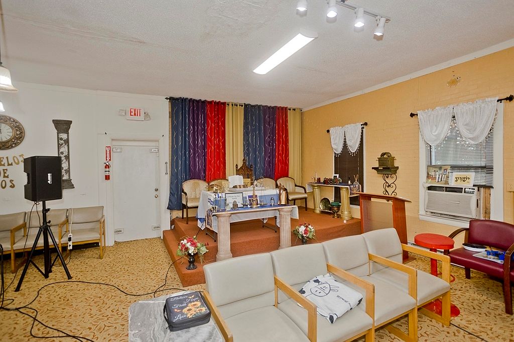 Ten New York City loft interiors that make innovative use of ... - Dezeen