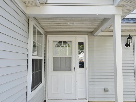 2nd image of 2386 Torrington Drive
