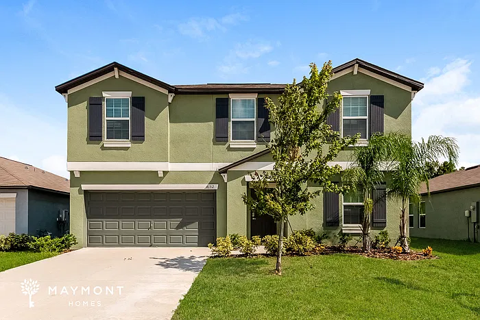 5 bed, 2.5 bath, 2896 sqft, $2,995 — Photo 1