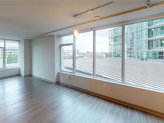 2nd image of 506-958 111th Ave NE