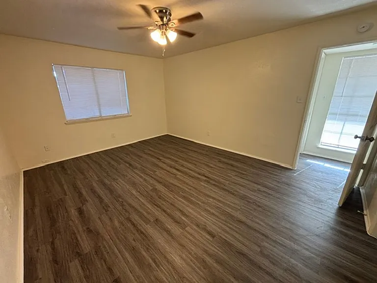2517 Limestone Dr — Photo 11
