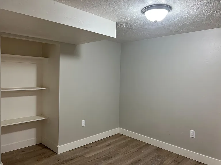 Unit Photo