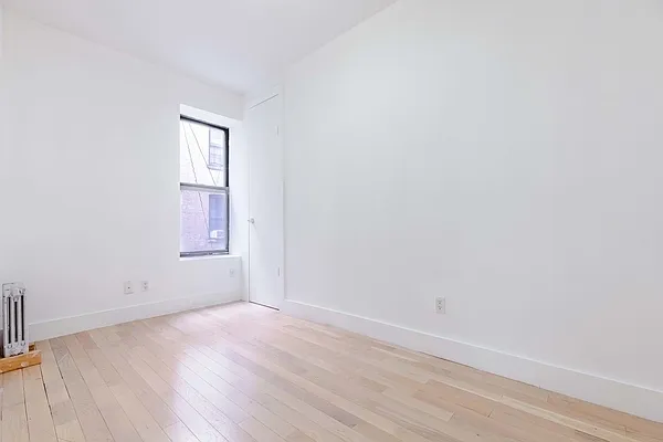 Rented by MNS | media 19