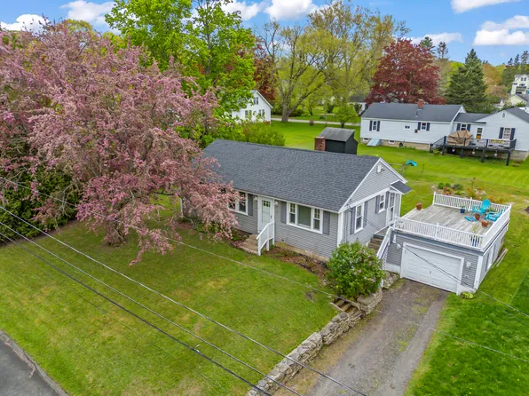 7 Hewey Street, Lisbon, ME 04252