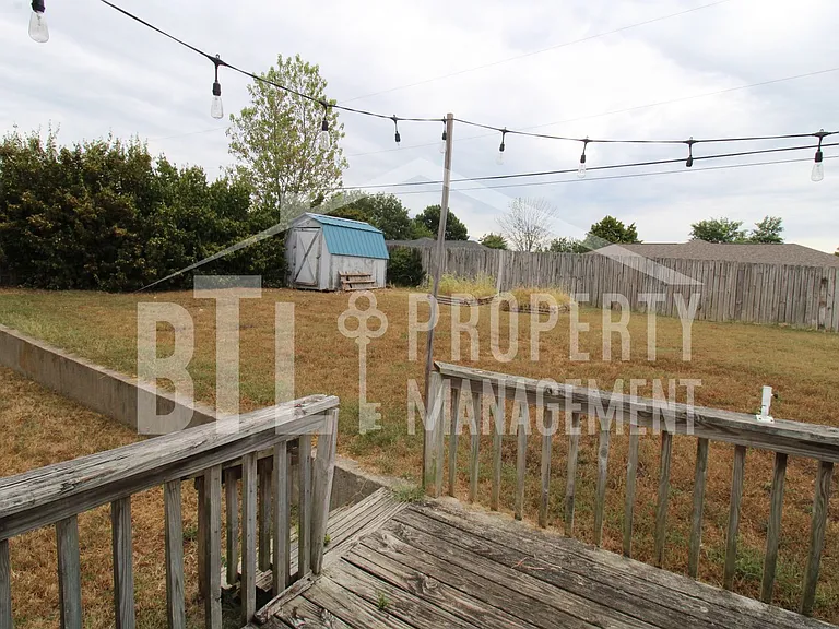 114 Rose Oneill Dr — Photo 10