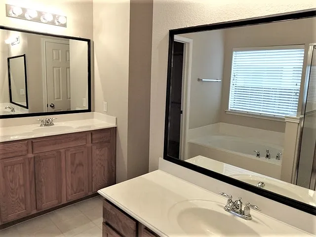 9836 Hedge Bell Dr — Photo 9