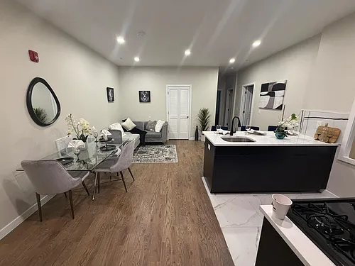 31 Beech St #105 Photo 1