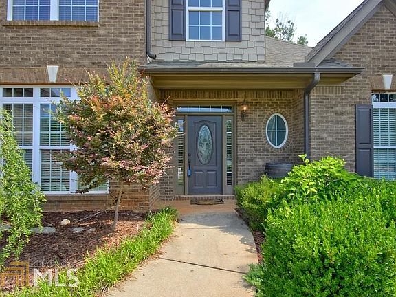 3rd image of 133 Coldwater Creek Dr