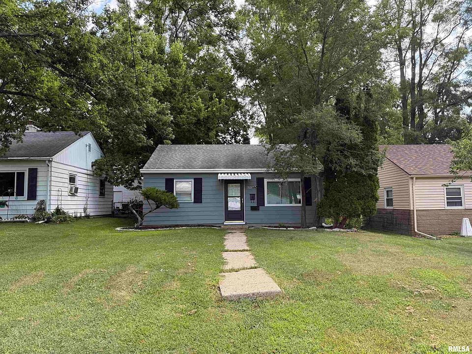 1st image of 3824 N Dayton Ave