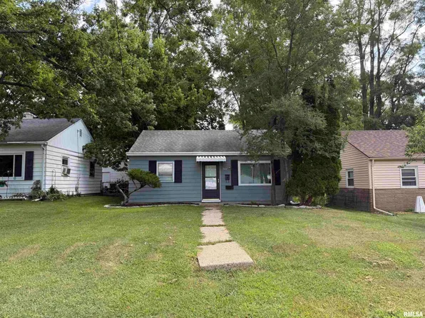 3824 N Dayton Ave, Peoria, IL 61614