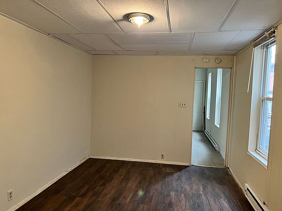 4th image of 1620 Perkiomen Ave #1
