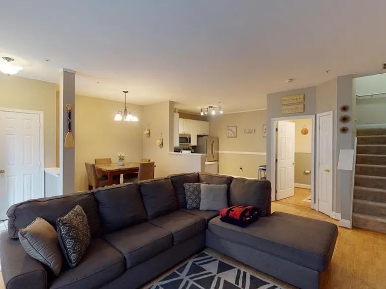 8605 Capistrano Way — Photo 8
