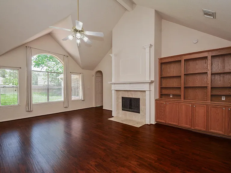 16510 Oat Mill Dr — Photo 2