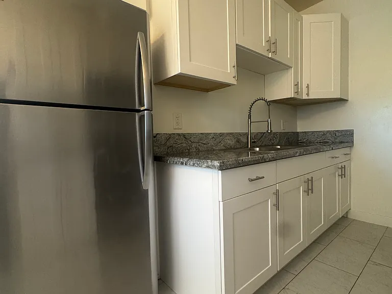 131 N Breed St #102 — Photo 3