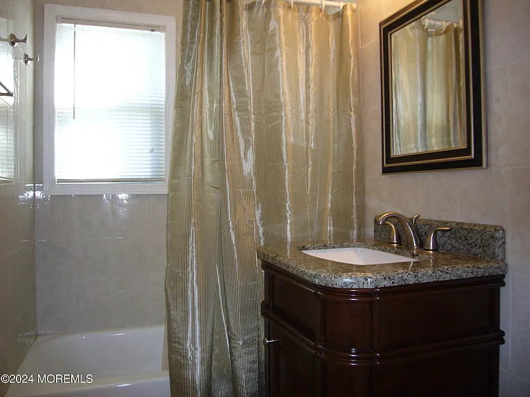 1201 Ocean Ave #106 — Photo 9