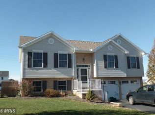 21 Feather Dr, Shippensburg, PA 17257