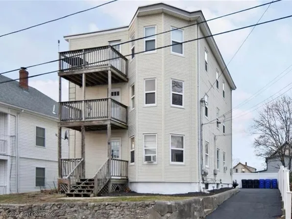 33 Redfern St, North Providence, RI 02911