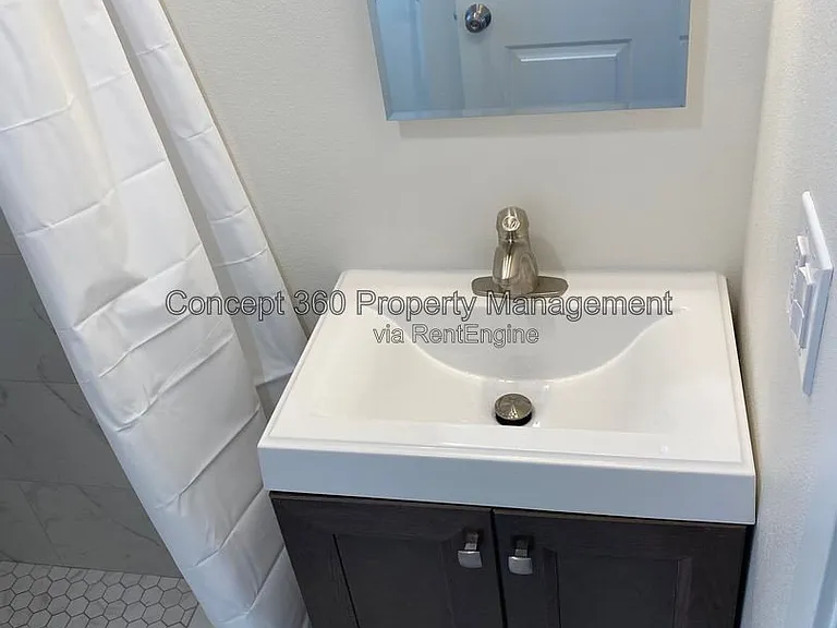 4154 North Business St #5 — Photo 13