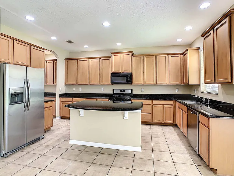 4824 River Gem Ave — Photo 6