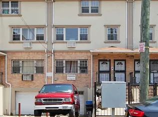 393 E 34th St, Brooklyn, NY 11203