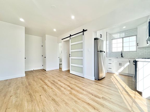 5th image of 1403 N Vista St #3A