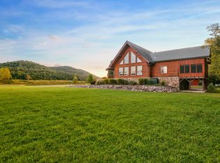 1040 Stone Creek Way, Norfork, AR 72658