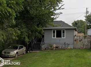 2208 Racine Ave, Burlington, IA 52601